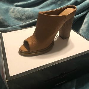 Nine West Brown heeled mule